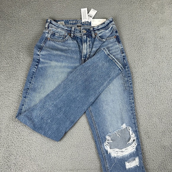 American Eagle Outfitters Denim - American Eagle Outfitters Jeans Womens 4 Blue Mom High Rise Ripped Knees X-Long